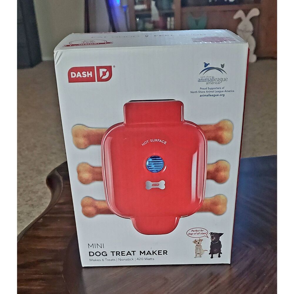 NIB DASH DOG TREAT MAKER
